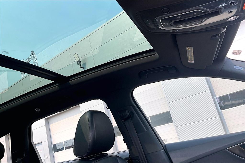 Thumbnail: 2017 Audi Q7 - 30