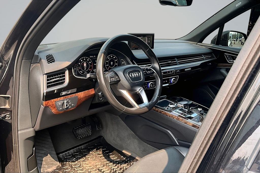 Thumbnail: 2017 Audi Q7 - 2