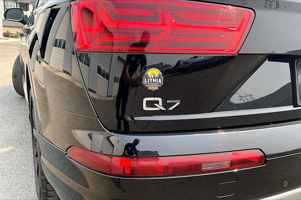 Thumbnail: 2017 Audi Q7 - 7