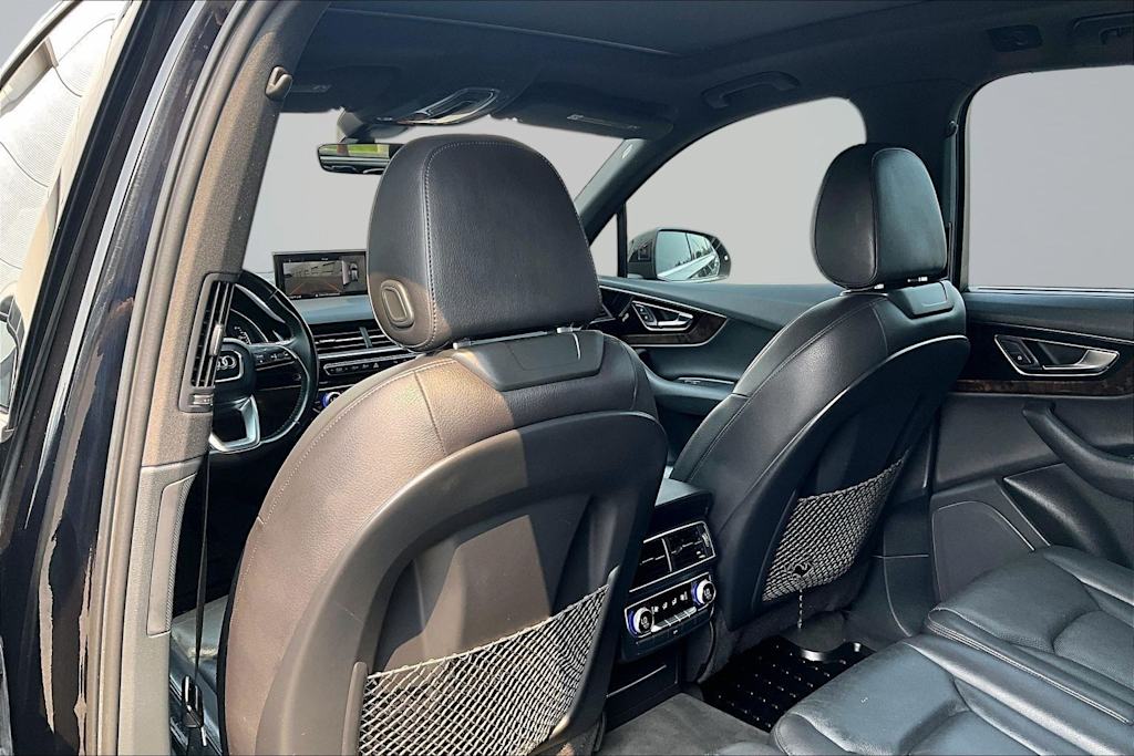 Thumbnail: 2017 Audi Q7 - 13