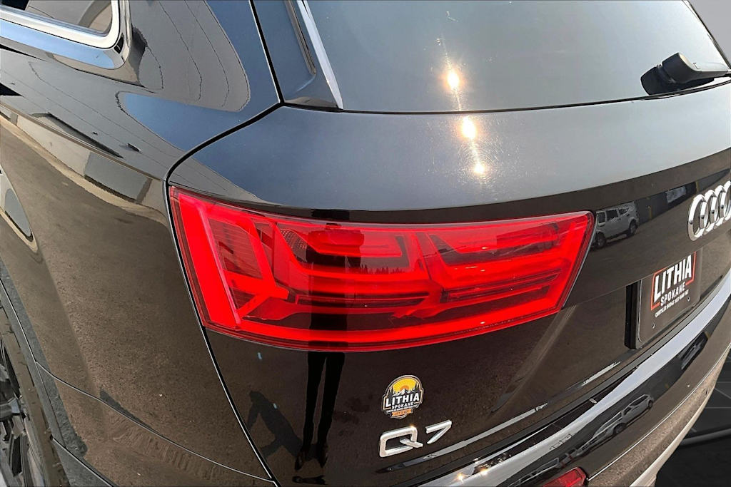 Thumbnail: 2017 Audi Q7 - 32