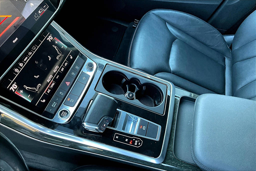 Thumbnail: 2022 Audi Q7 - 16