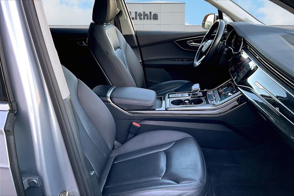 Thumbnail: 2022 Audi Q7 - 12