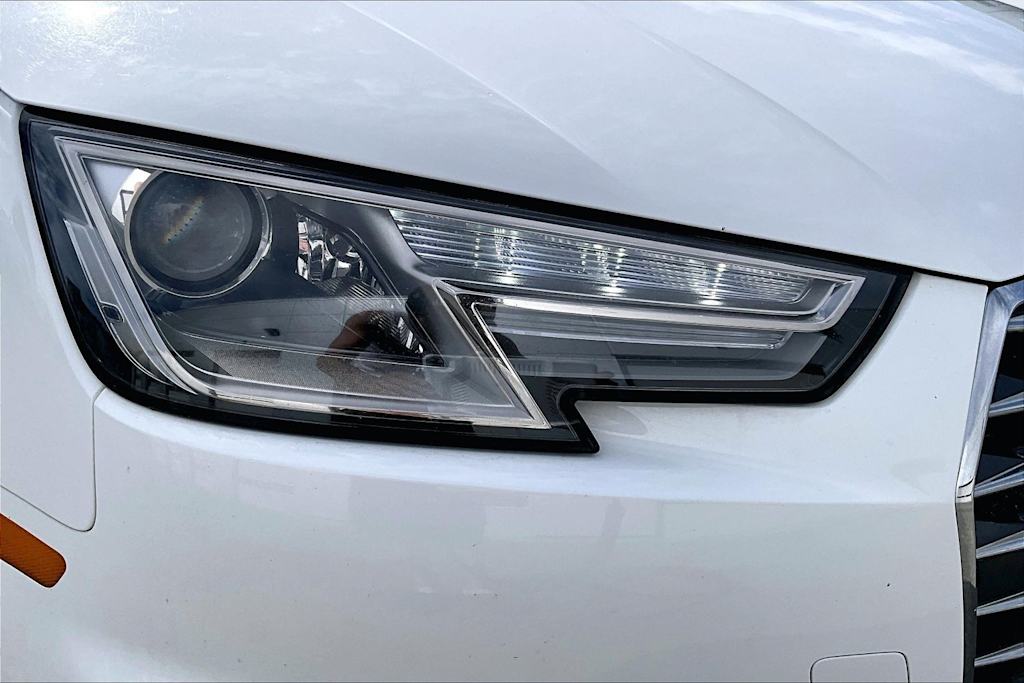 Thumbnail: 2017 Audi A4 - 31
