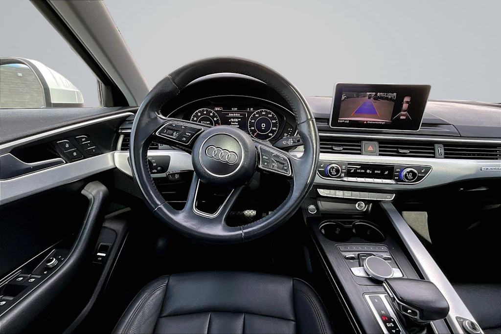 Thumbnail: 2017 Audi A4 - 14