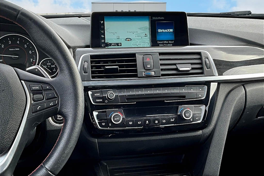 2017 BMW 3 Series 330xi 15