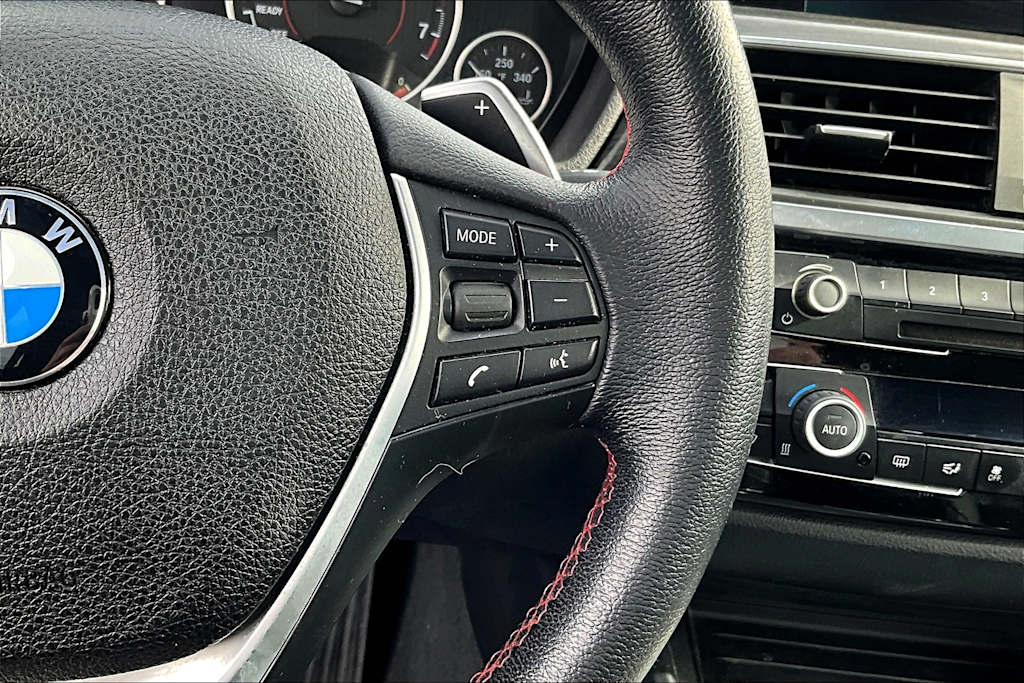2017 BMW 3 Series 330xi 25