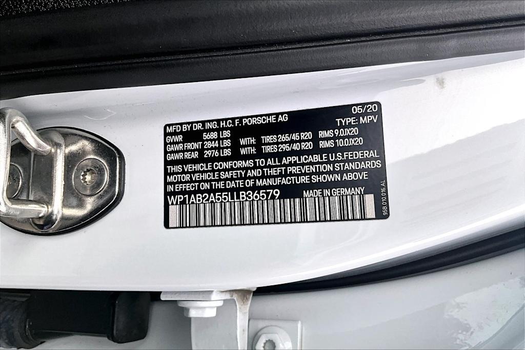 Thumbnail: 2020 Porsche Macan - 20