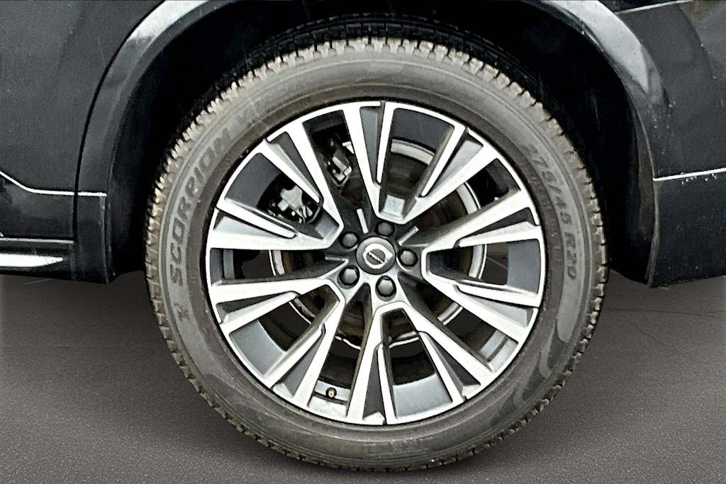 Thumbnail: 2022 Volvo XC90 - 36