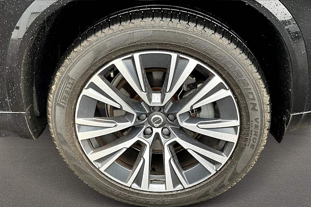 Thumbnail: 2022 Volvo XC90 - 34