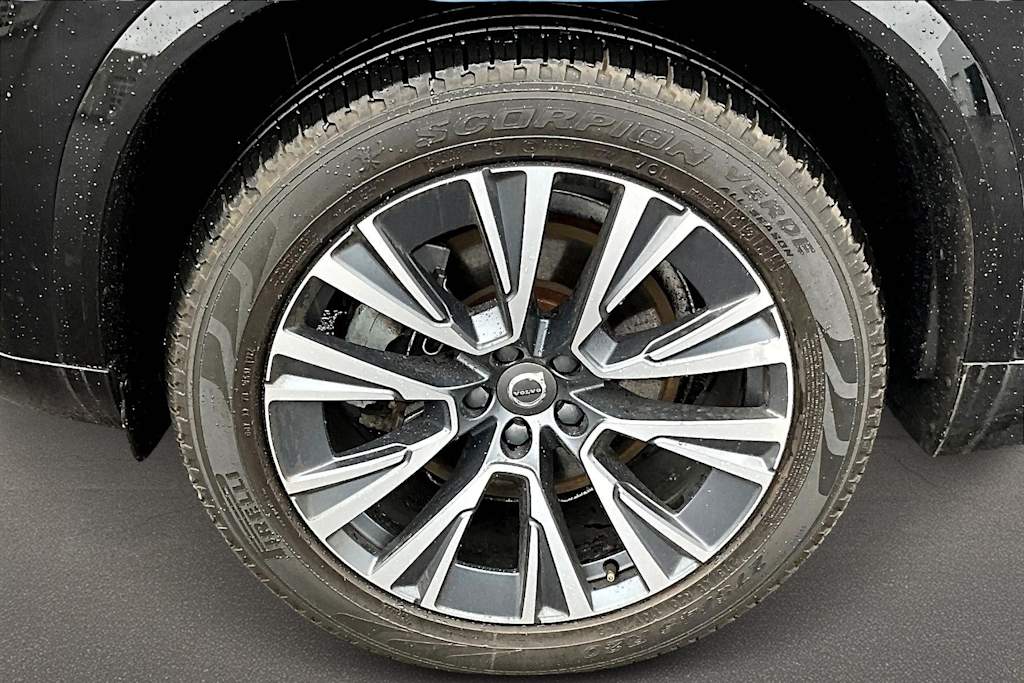 Thumbnail: 2022 Volvo XC90 - 8