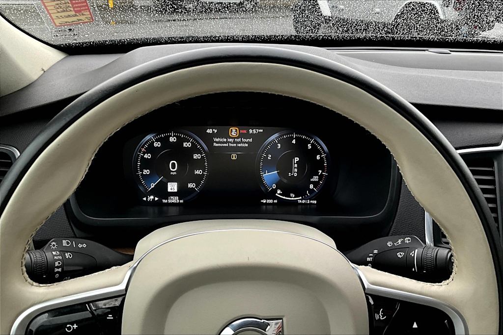 Thumbnail: 2022 Volvo XC90 - 18