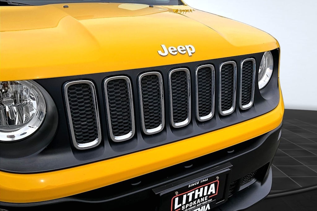 Thumbnail: 2017 Jeep Renegade - 33