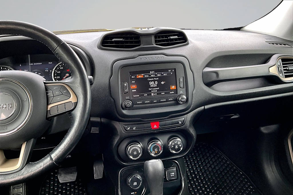 Thumbnail: 2017 Jeep Renegade - 15