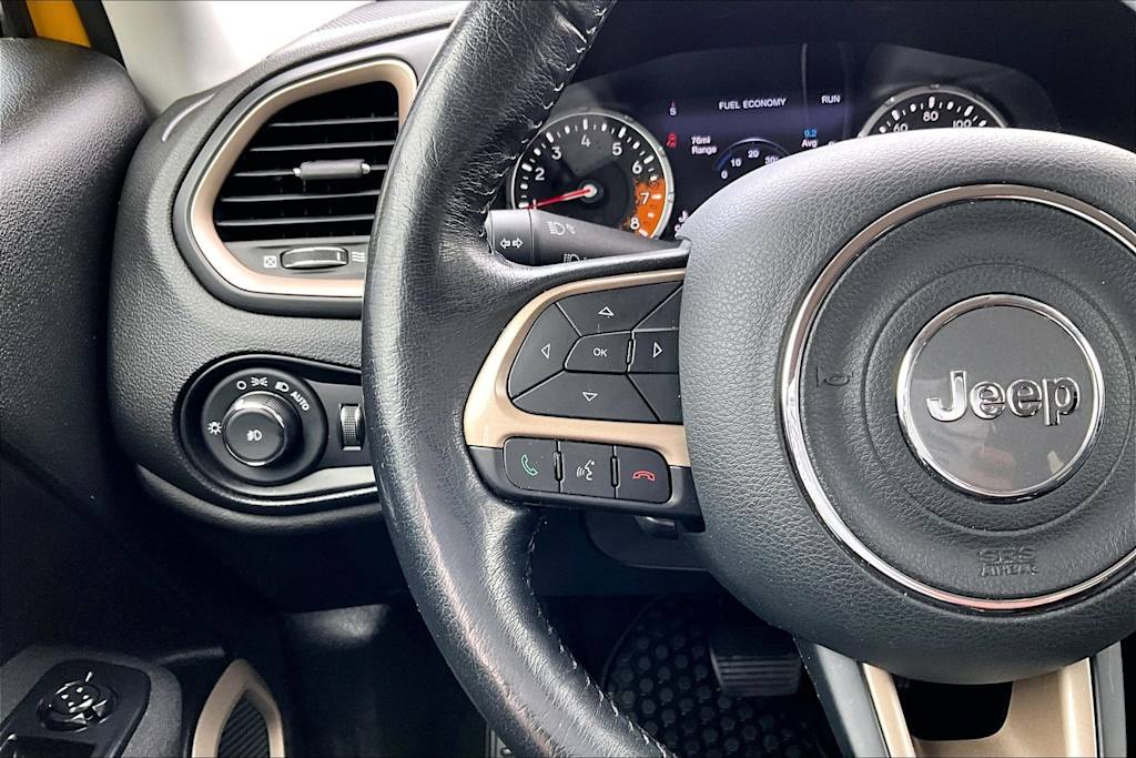 Thumbnail: 2017 Jeep Renegade - 26