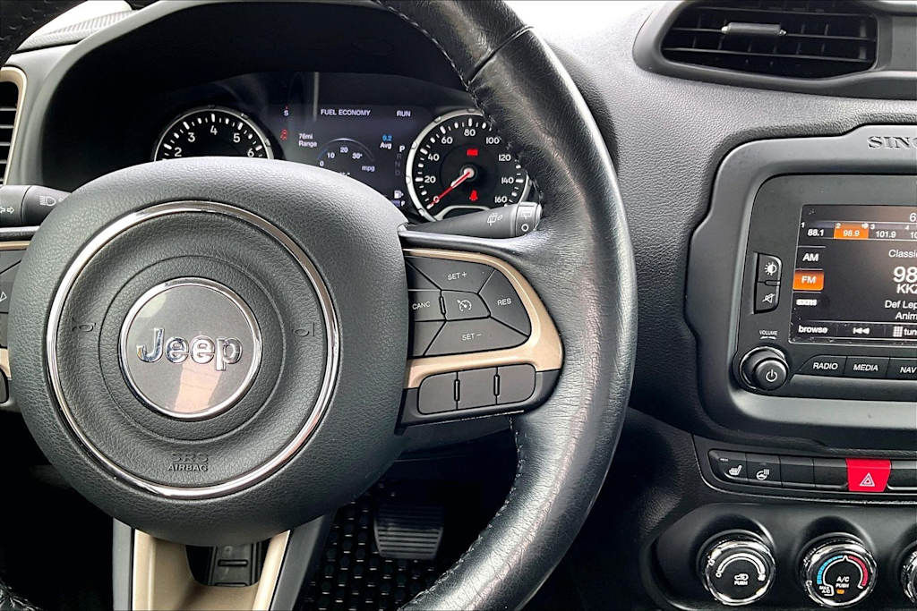 Thumbnail: 2017 Jeep Renegade - 27