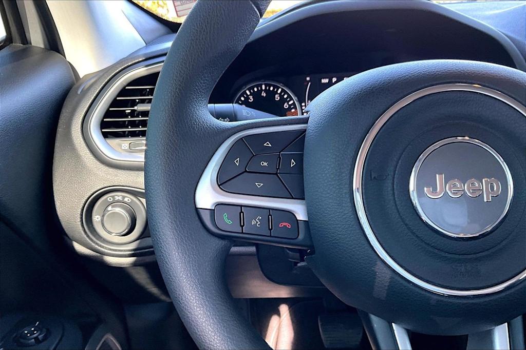 Thumbnail: 2021 Jeep Renegade - 2