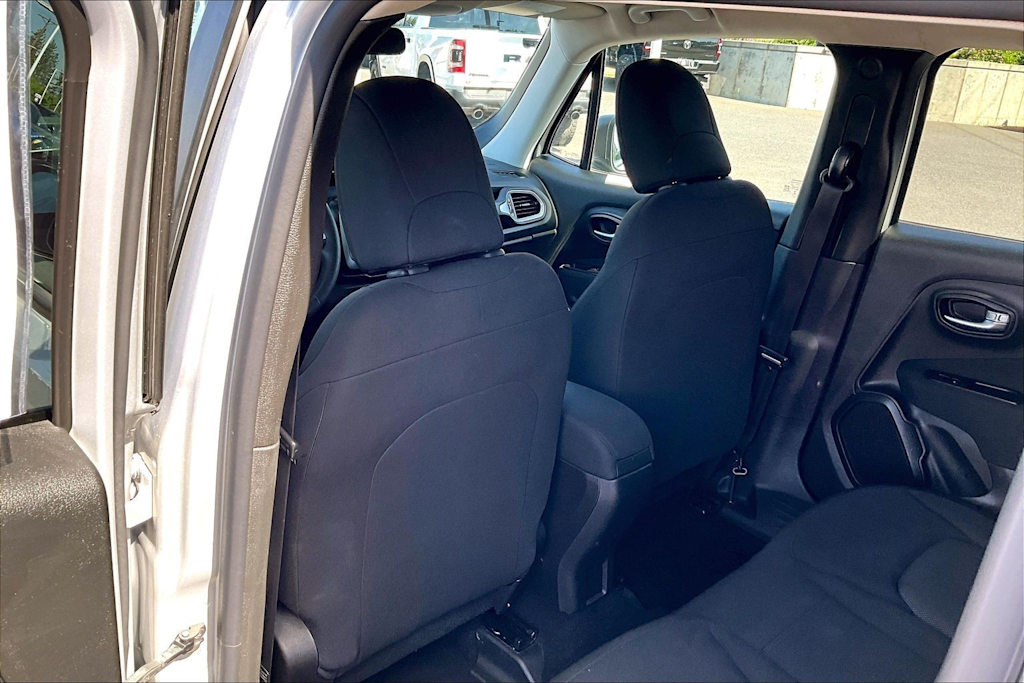 Thumbnail: 2021 Jeep Renegade - 13