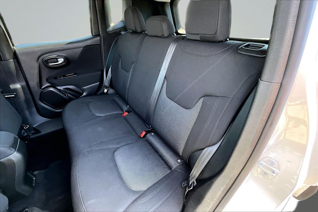 Thumbnail: 2021 Jeep Renegade - 21