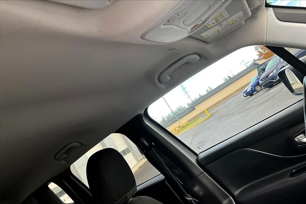 Thumbnail: 2023 Jeep Renegade - 30