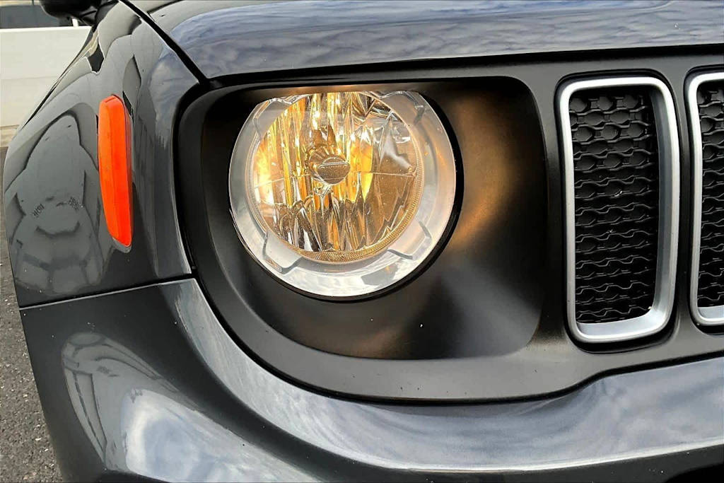 Thumbnail: 2023 Jeep Renegade - 31