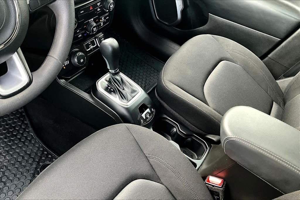 Thumbnail: 2023 Jeep Renegade - 17