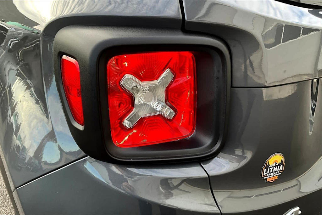 Thumbnail: 2023 Jeep Renegade - 32