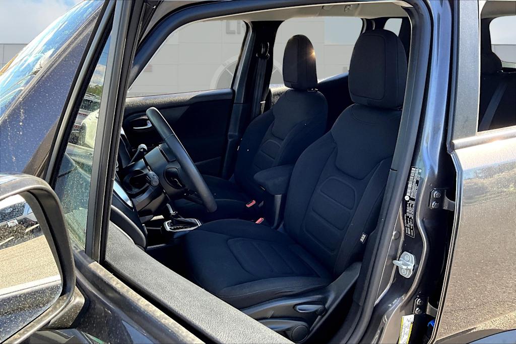 2021 Jeep Renegade Latitude 29