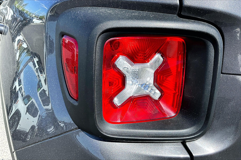 2021 Jeep Renegade Latitude 13