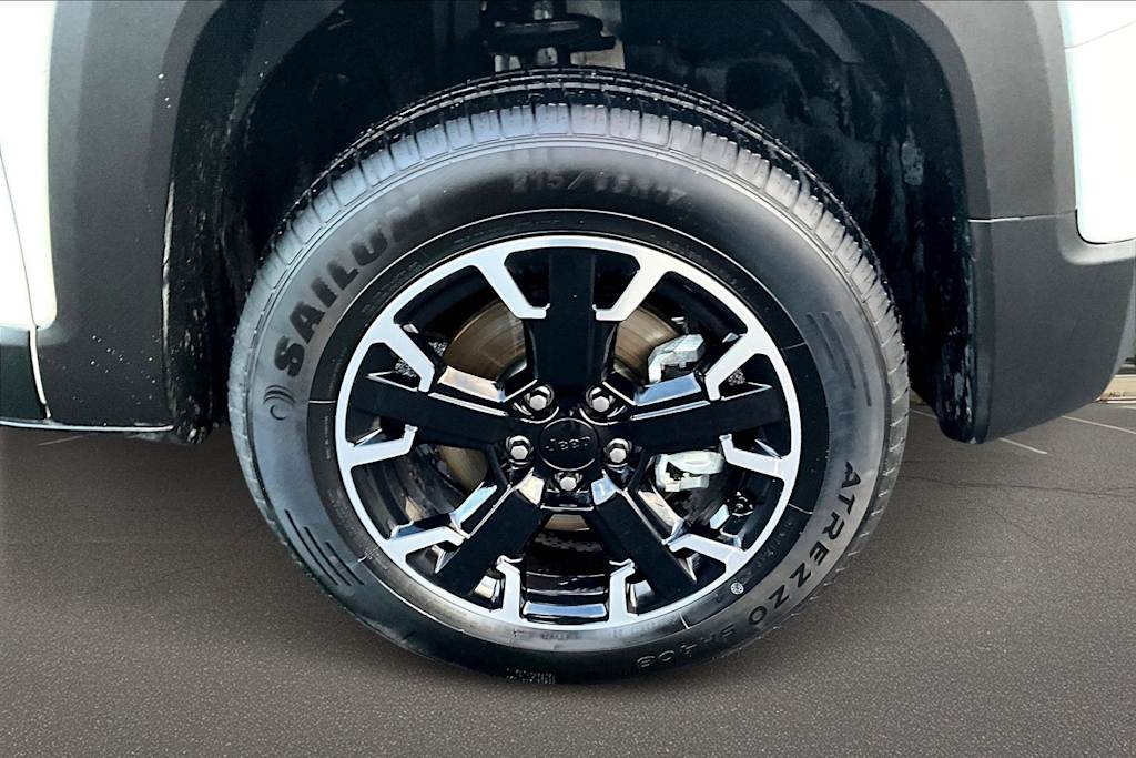 Thumbnail: 2023 Jeep Renegade - 34