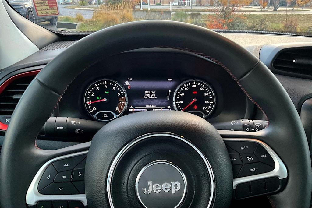 Thumbnail: 2023 Jeep Renegade - 21