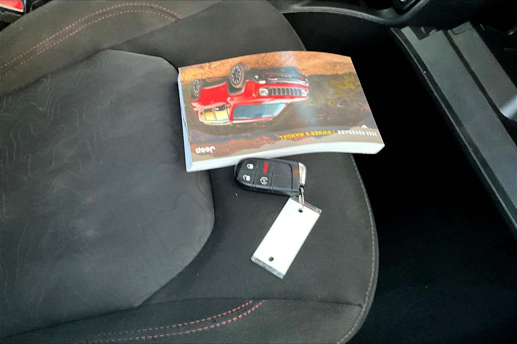 Thumbnail: 2023 Jeep Renegade - 17