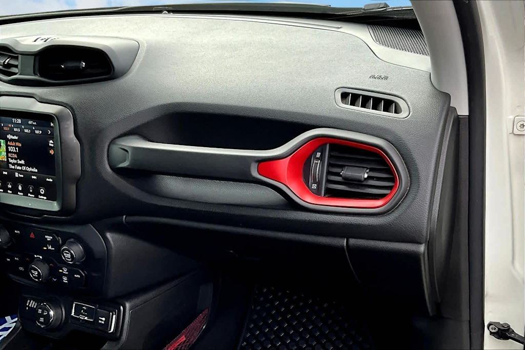 Thumbnail: 2023 Jeep Renegade - 23