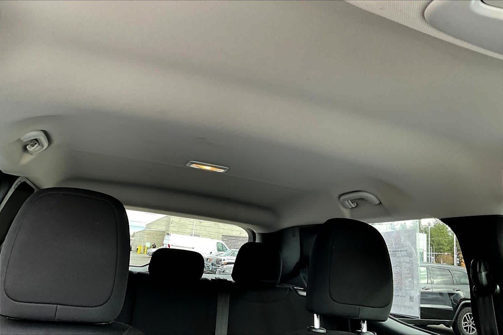 Thumbnail: 2023 Jeep Renegade - 29