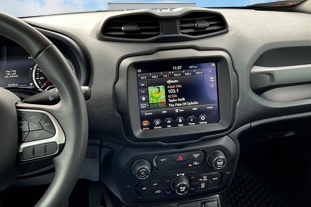 Thumbnail: 2023 Jeep Renegade - 15