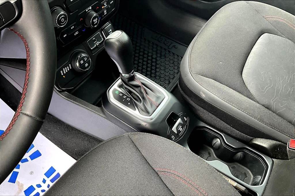 Thumbnail: 2023 Jeep Renegade - 16