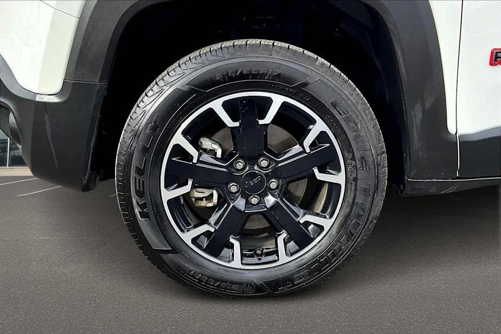 Thumbnail: 2023 Jeep Renegade - 8