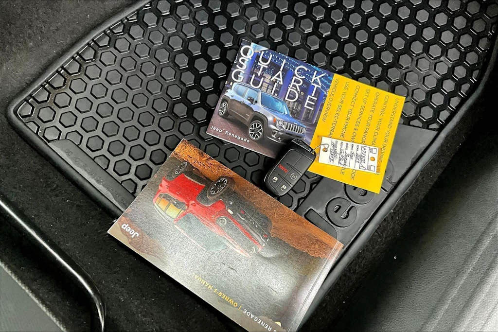 Thumbnail: 2023 Jeep Renegade - 18