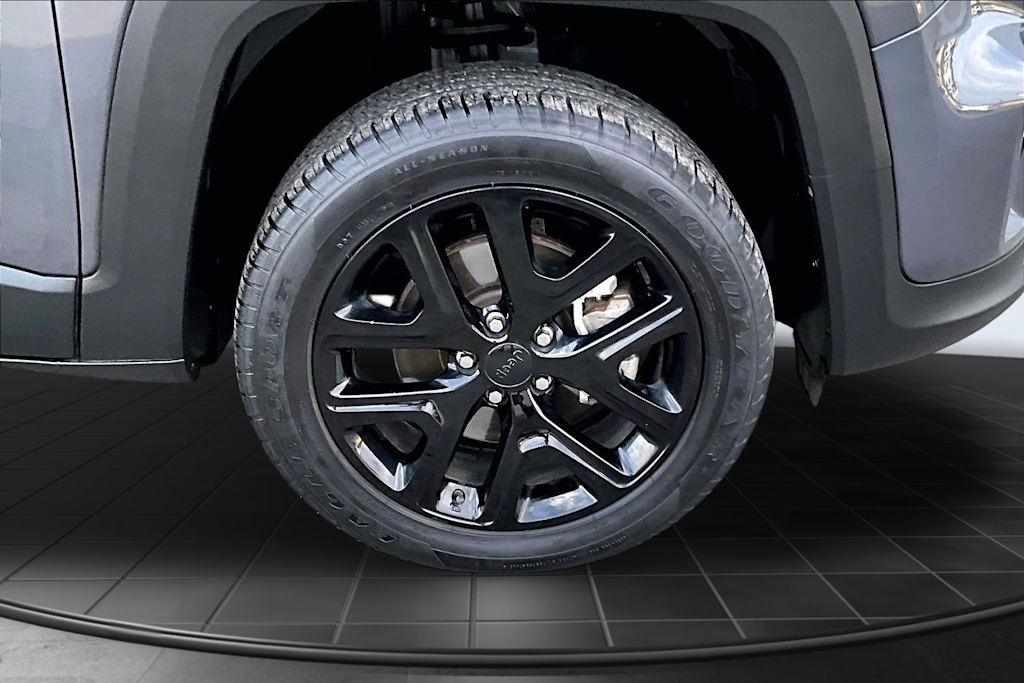 Thumbnail: 2022 Jeep Renegade - 34