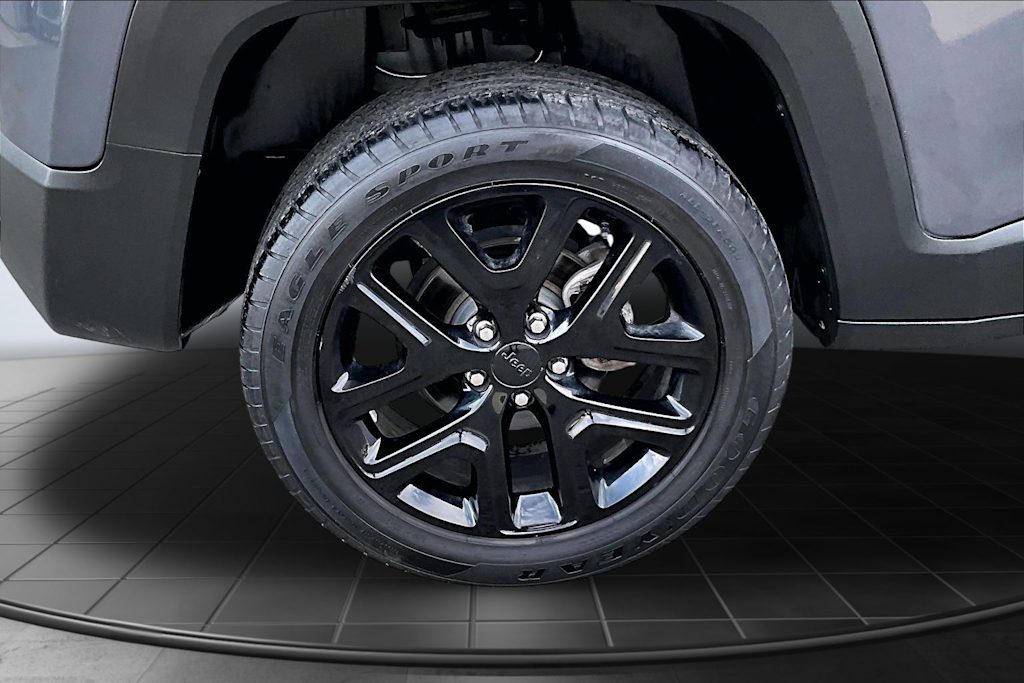Thumbnail: 2022 Jeep Renegade - 35
