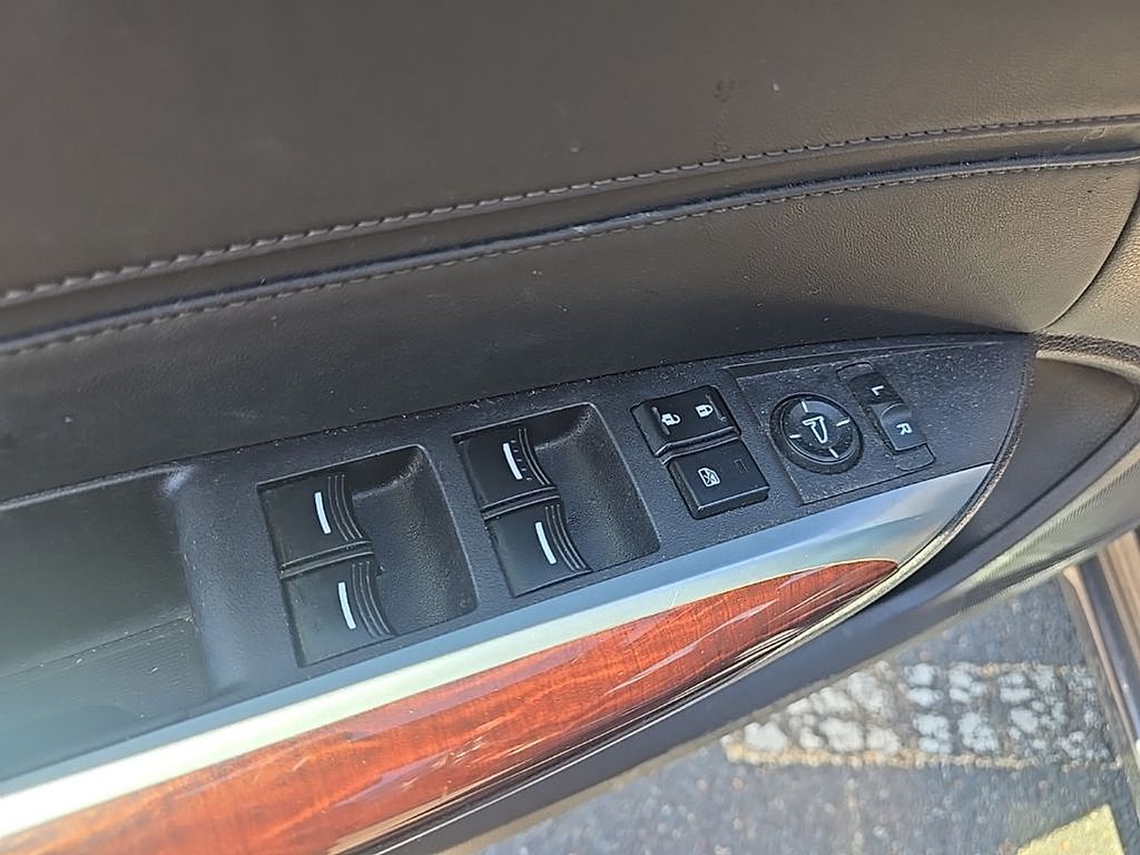 Thumbnail: 2015 Acura TLX - 18