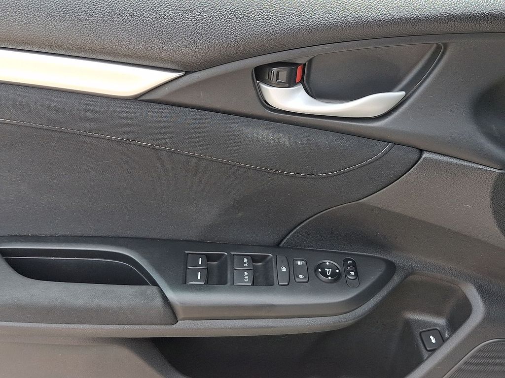 Thumbnail: 2016 Honda Civic - 18