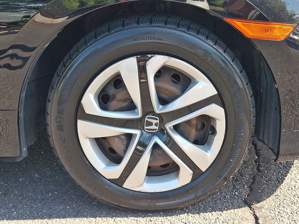 Thumbnail: 2016 Honda Civic - 7