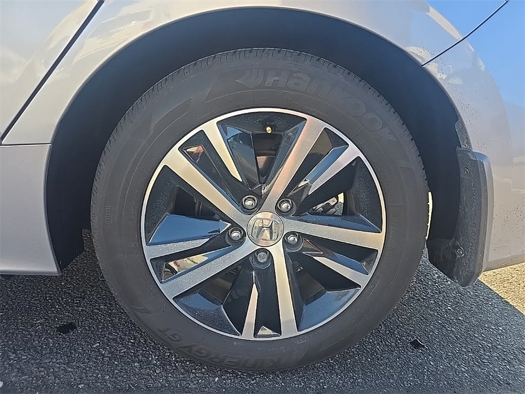 Thumbnail: 2024 Honda Civic - 6