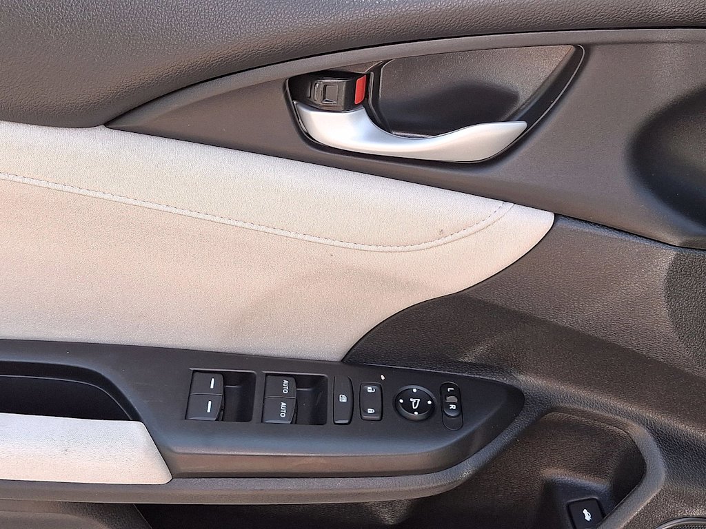 2022 Honda Insight EX 18