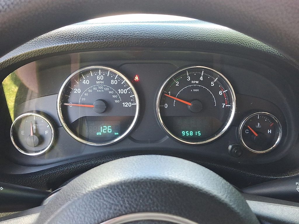 2014 Jeep Wrangler Sport 13