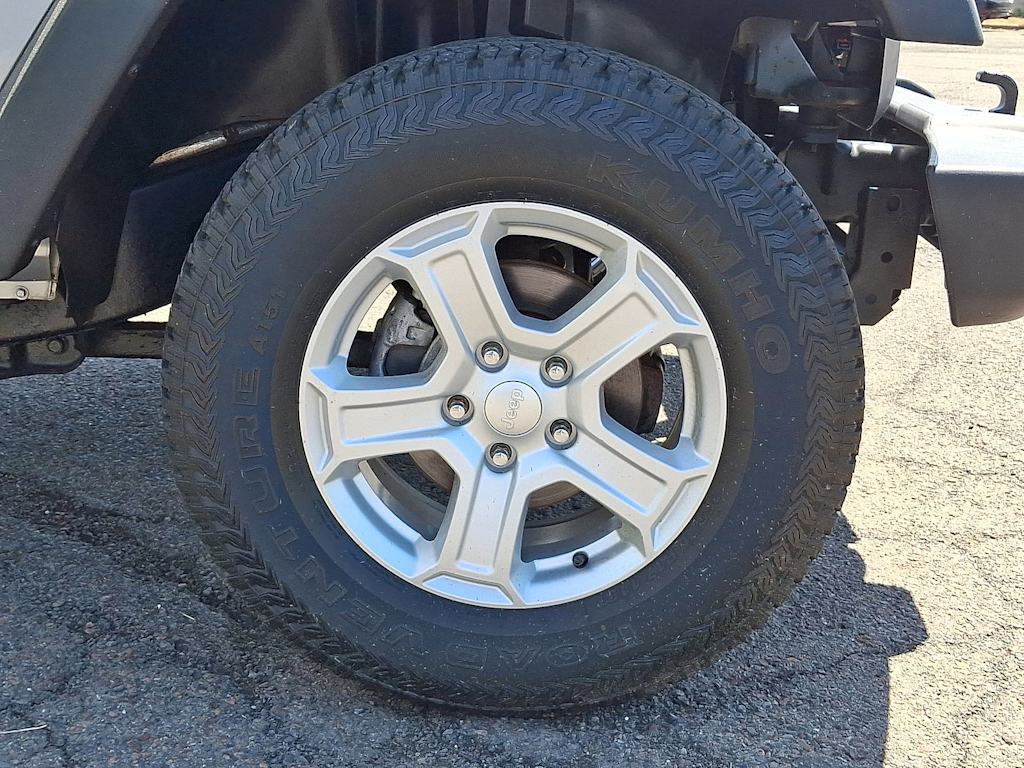 2014 Jeep Wrangler Sport 7