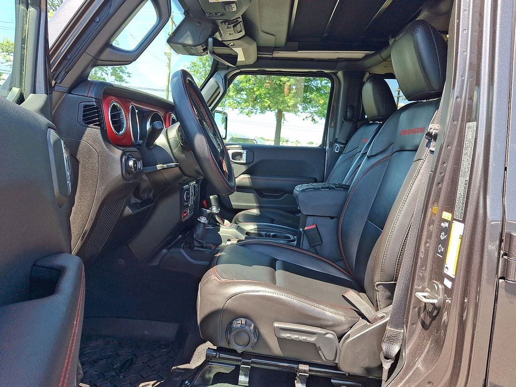 Thumbnail: 2022 Jeep Wrangler - 8