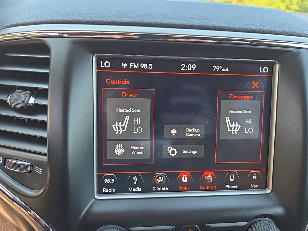 Thumbnail: 2018 Jeep Grand Cherokee - 21