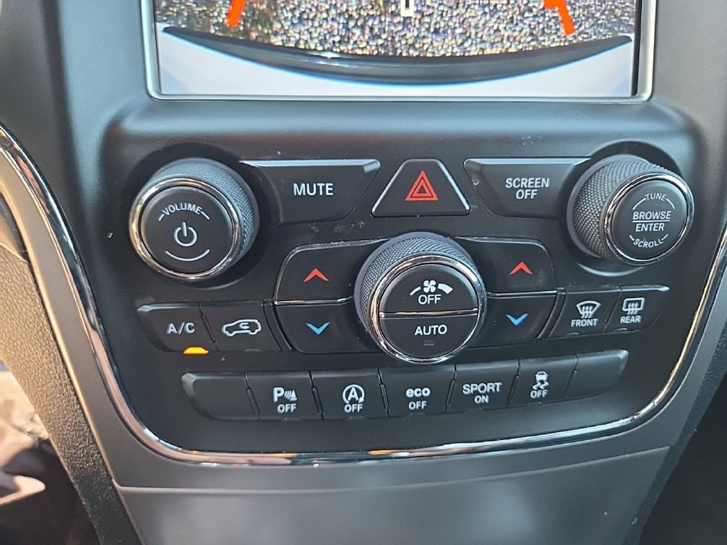 Thumbnail: 2018 Jeep Grand Cherokee - 23